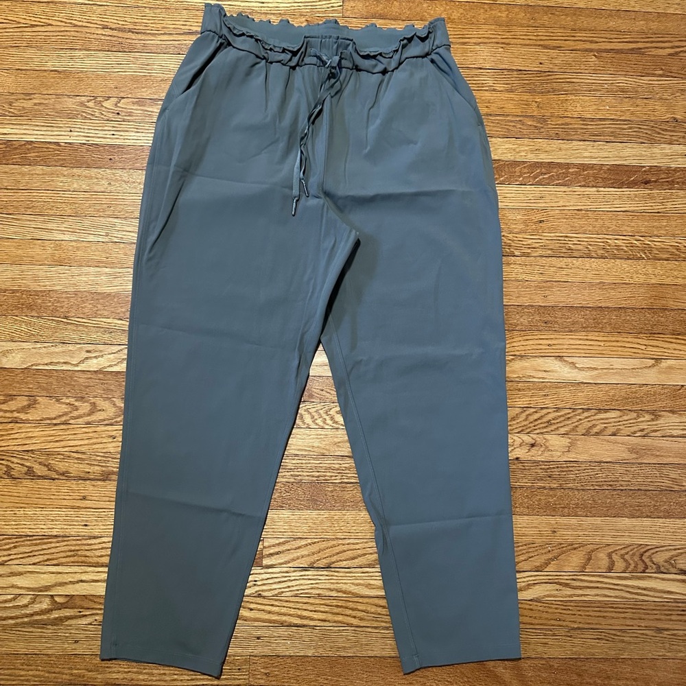 LULULEMON ATHLETIC OLIVE PANT